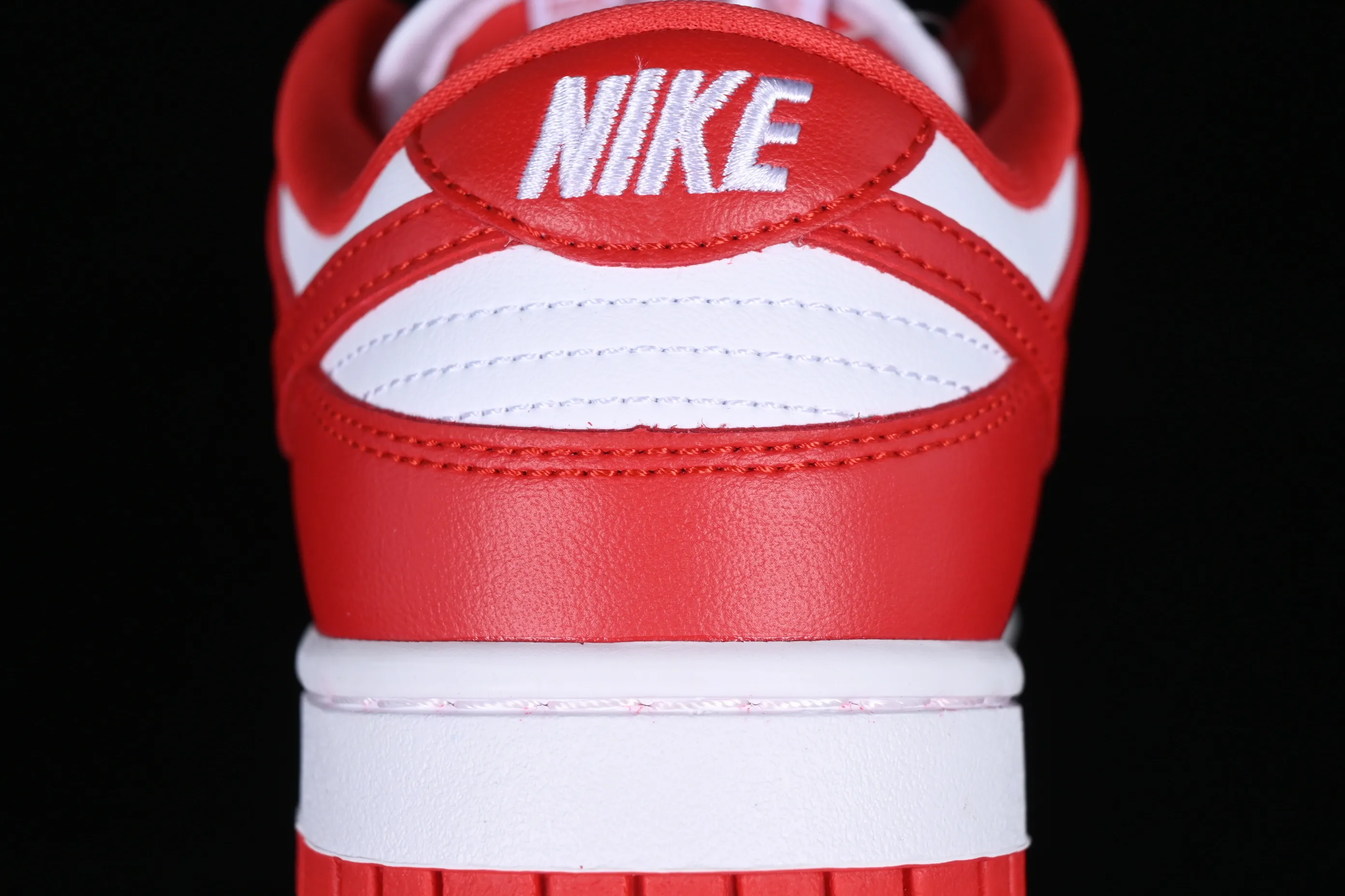 All Categories Nk SB Dunk Series Nk SB Dunk Low Low-top Sneakers N Version Nk Dunk Low SB "University Red" 卍Celebration Days White-Red Dunk Series Low-top Casual Sports Skateboard Shoes CU1727-100